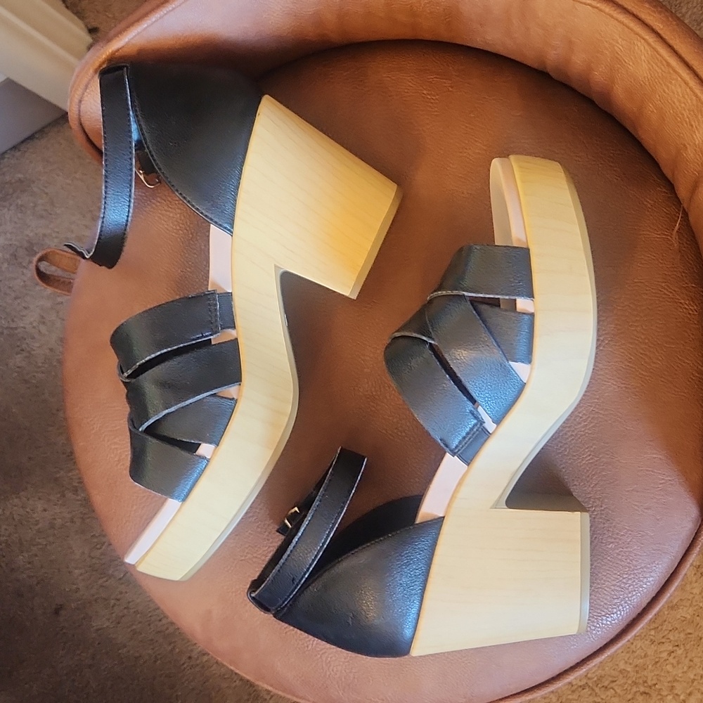 NEW Size 10 Dr. Scholl's Wedge